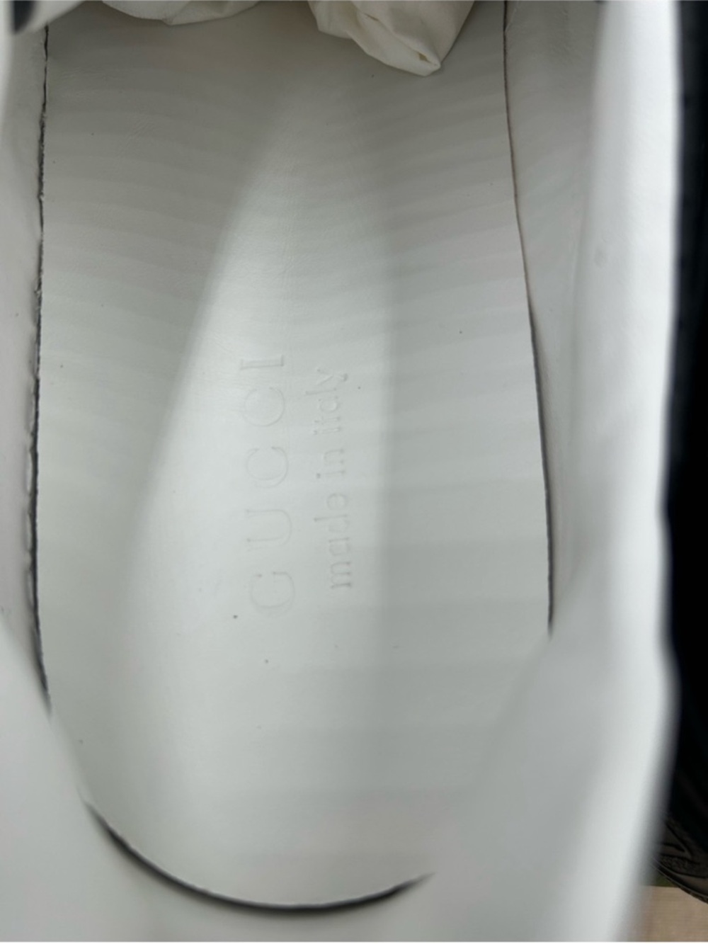 Men’s Gucci GG embossed leather sneakers size 10.5 made in Italy - Picture 9 of 11